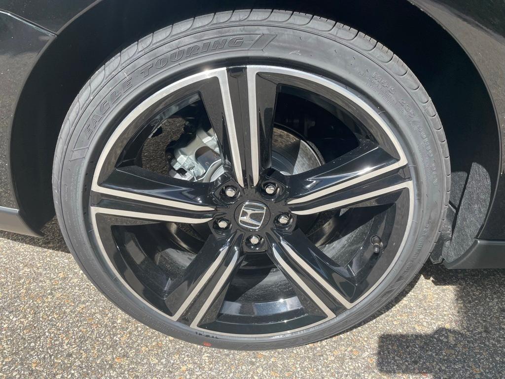 new 2025 Honda Accord Hybrid car, priced at $33,223