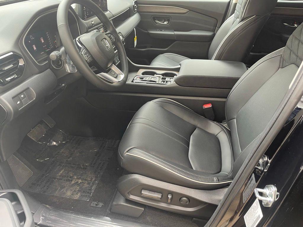 new 2026 Honda Pilot car, priced at $55,534