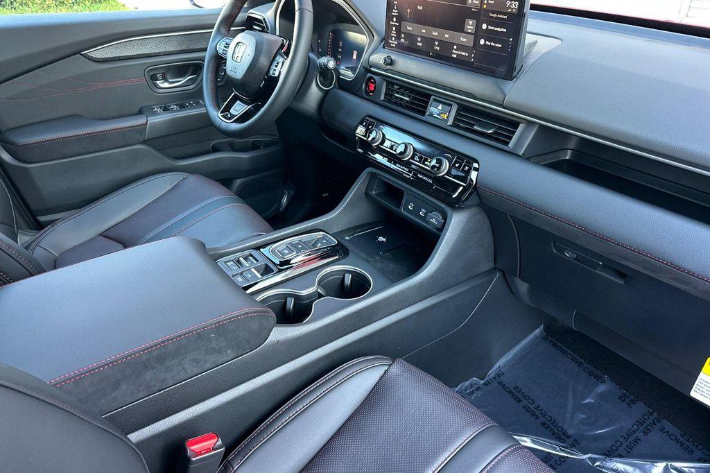 new 2026 Honda Pilot car, priced at $57,695