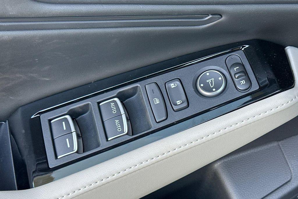 new 2026 Honda Accord Hybrid car, priced at $40,690