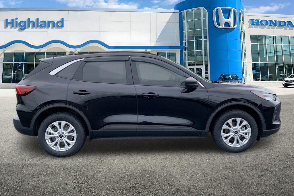 used 2024 Ford Escape car, priced at $20,975