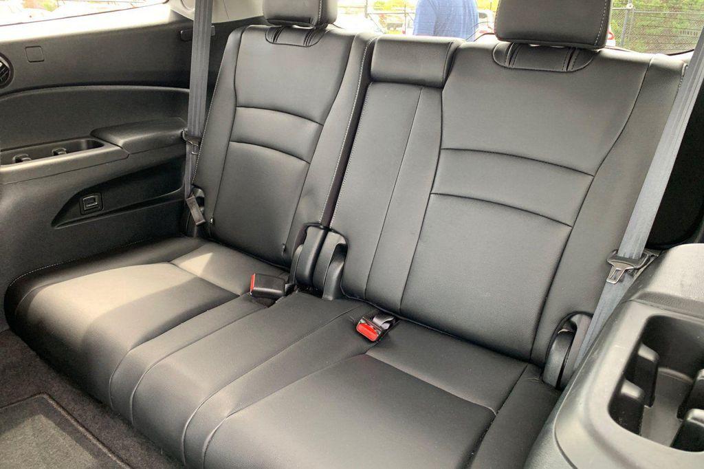 used 2022 Honda Pilot car, priced at $39,797