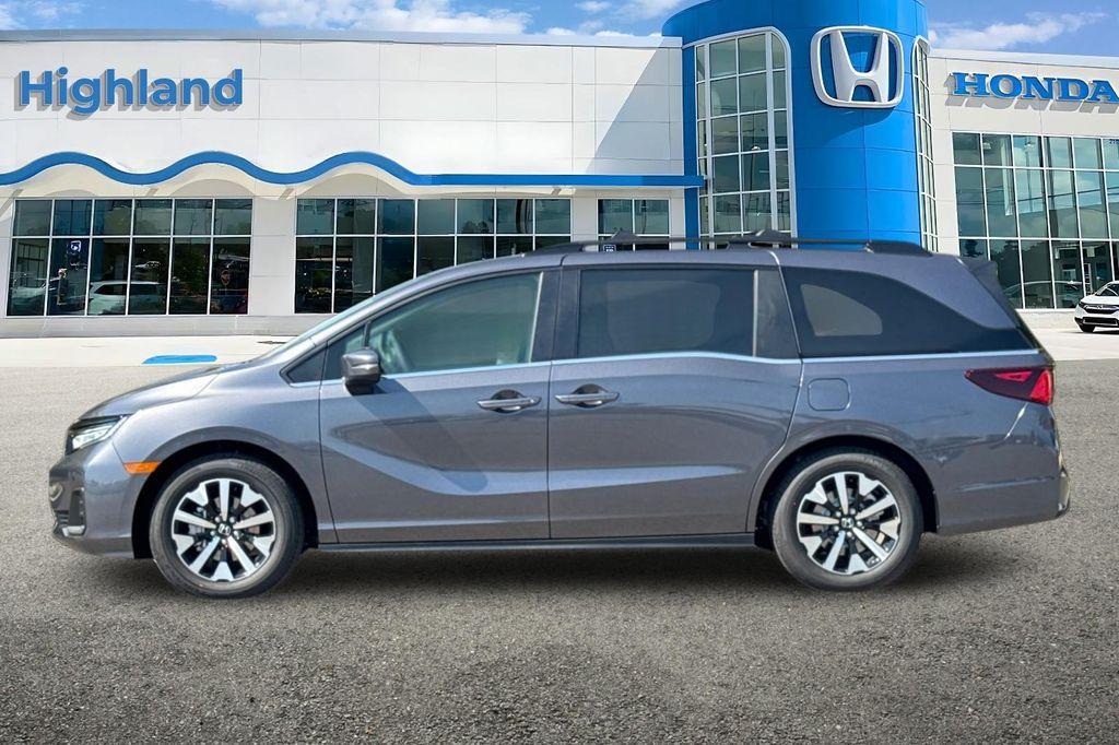new 2026 Honda Odyssey car, priced at $44,290