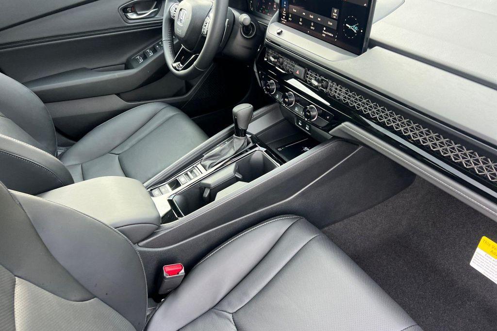 new 2026 Honda Accord Hybrid car, priced at $36,290