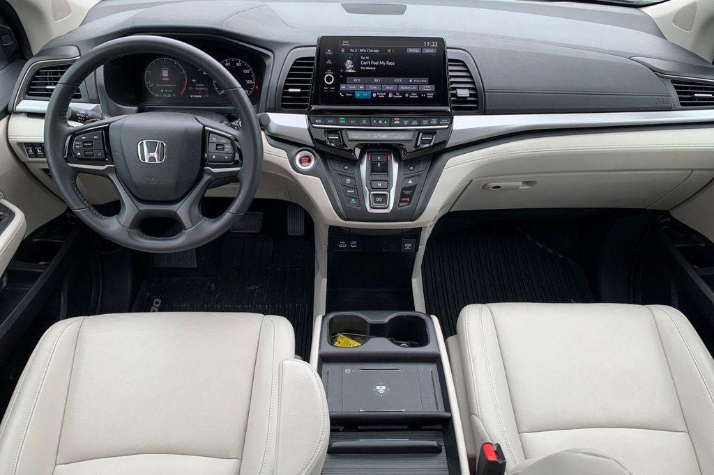 used 2025 Honda Odyssey car, priced at $39,299