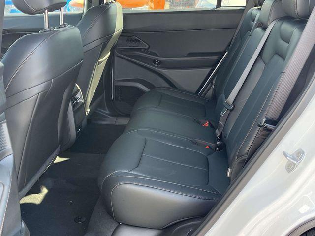 new 2026 Jeep Cherokee car, priced at $45,805