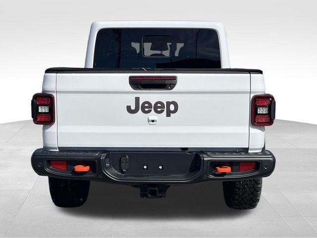 new 2026 Jeep Gladiator car, priced at $68,195