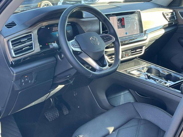 used 2025 Volkswagen Atlas car, priced at $28,800
