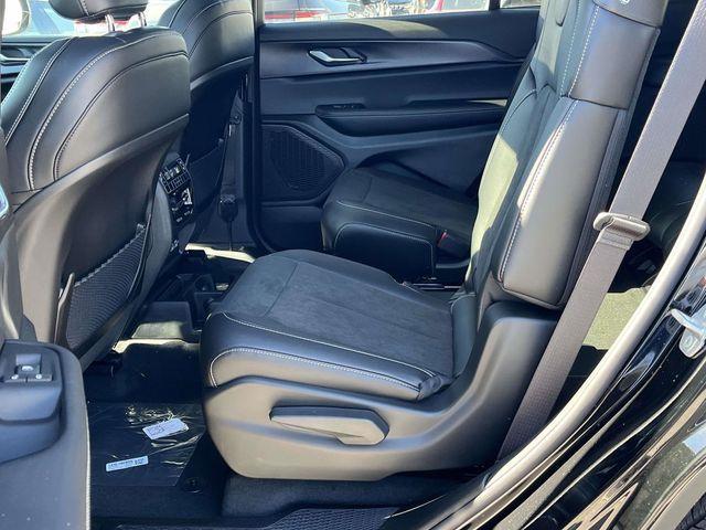 new 2025 Jeep Grand Cherokee L car, priced at $44,114