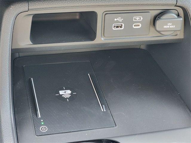 new 2025 Honda Pilot car, priced at $47,825