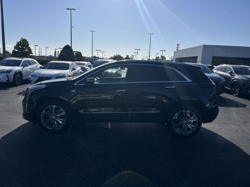 used 2024 Cadillac XT5 car, priced at $35,389