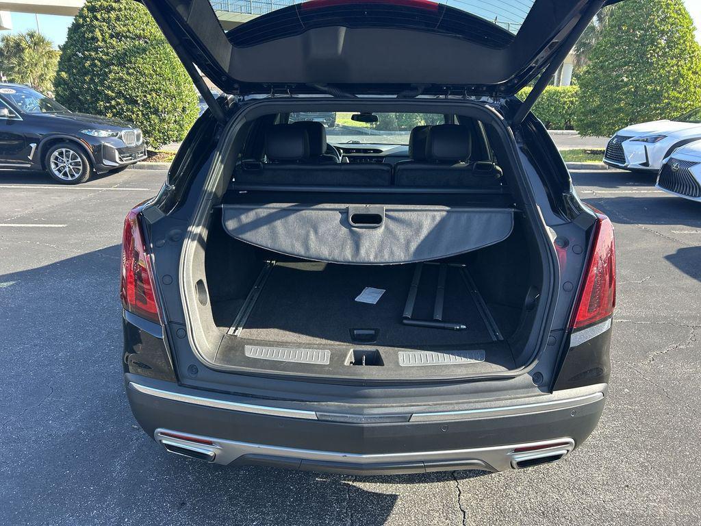used 2024 Cadillac XT5 car, priced at $35,389
