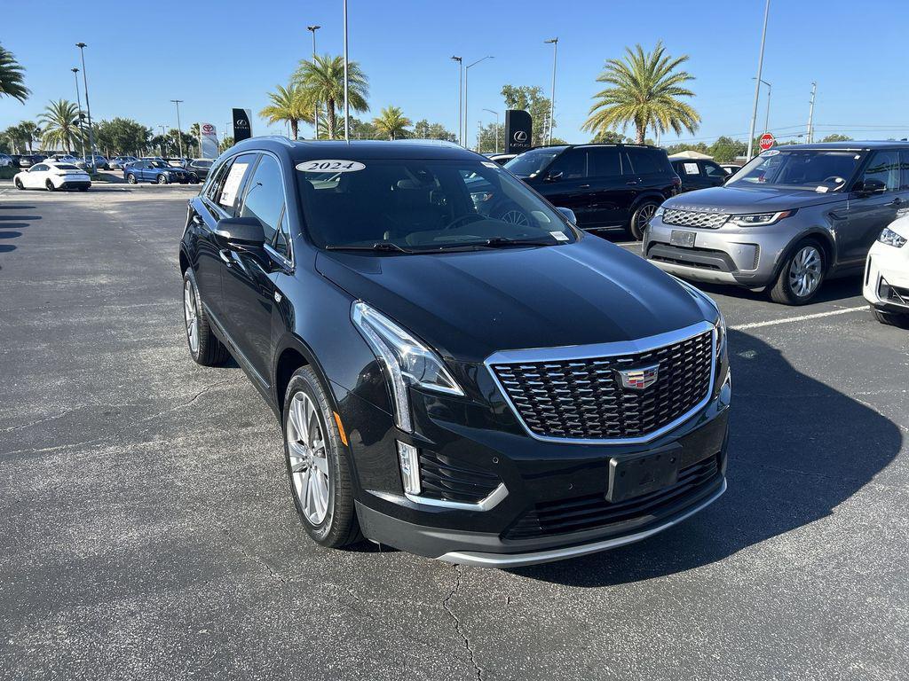 used 2024 Cadillac XT5 car, priced at $35,389