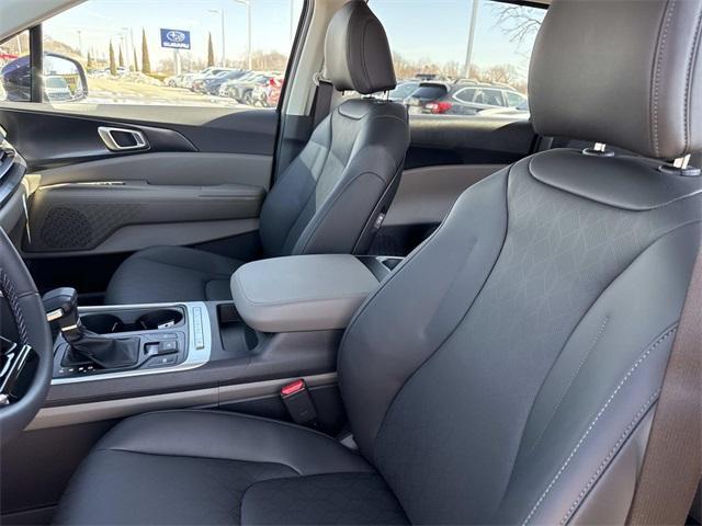 new 2026 Kia Carnival car, priced at $37,639