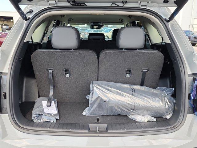 new 2026 Kia Sorento car, priced at $40,002