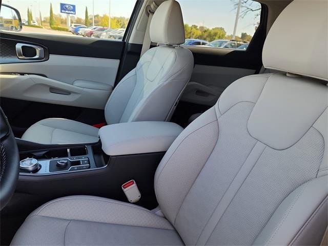 new 2026 Kia Sorento Hybrid car, priced at $34,542