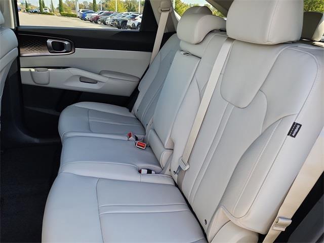 new 2026 Kia Sorento Hybrid car, priced at $34,542