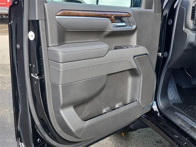 new 2026 GMC Sierra 1500 car, priced at $47,335