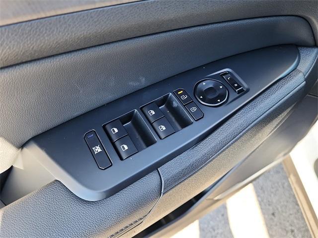 new 2026 Kia Sportage Hybrid car, priced at $35,836