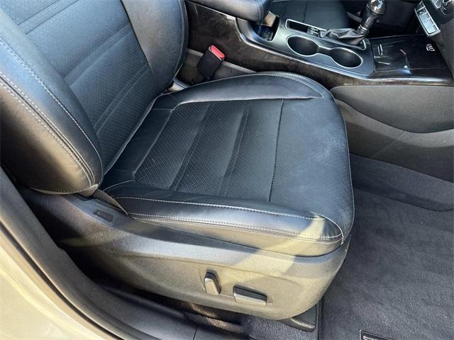 used 2016 Kia Sorento car, priced at $14,000