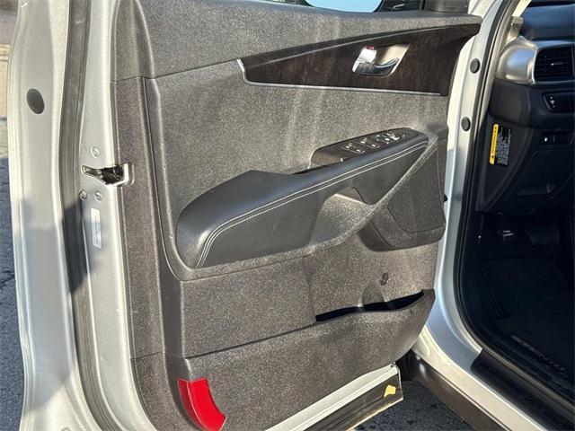 used 2016 Kia Sorento car, priced at $14,000