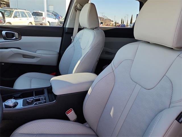 new 2026 Kia Sorento Hybrid car, priced at $39,486