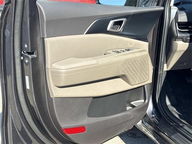 new 2026 Kia Carnival car, priced at $38,575