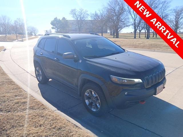 used 2019 Jeep Cherokee car, priced at $11,500