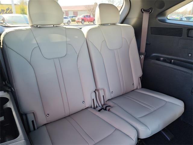 new 2026 Kia Sorento Hybrid car, priced at $44,193