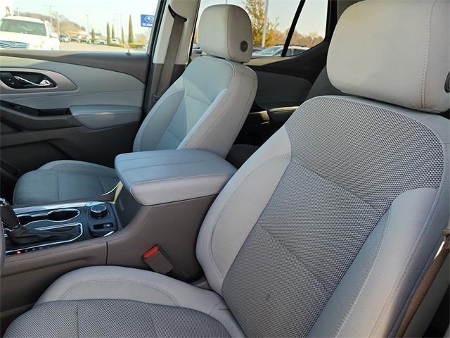 used 2020 Chevrolet Traverse car, priced at $10,500