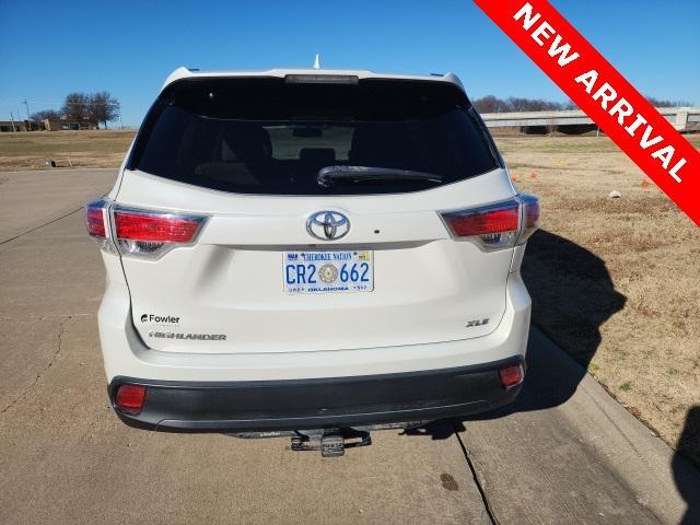 used 2014 Toyota Highlander car, priced at $13,500