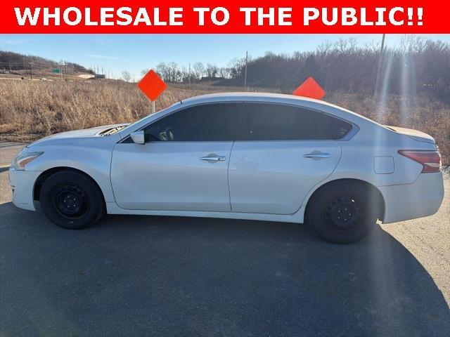 used 2013 Nissan Altima car, priced at $5,000