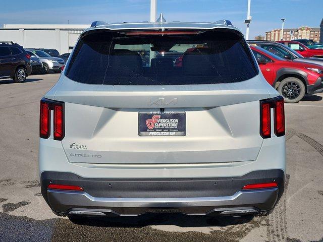 new 2026 Kia Sorento car, priced at $36,558