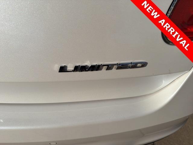 used 2011 Ford Taurus car, priced at $10,000