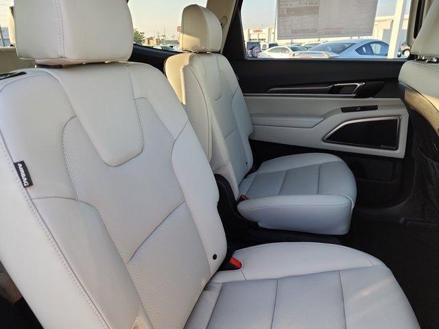 new 2025 Kia Telluride car, priced at $41,299