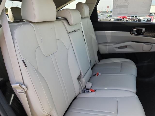 new 2026 Kia Sorento car, priced at $35,587