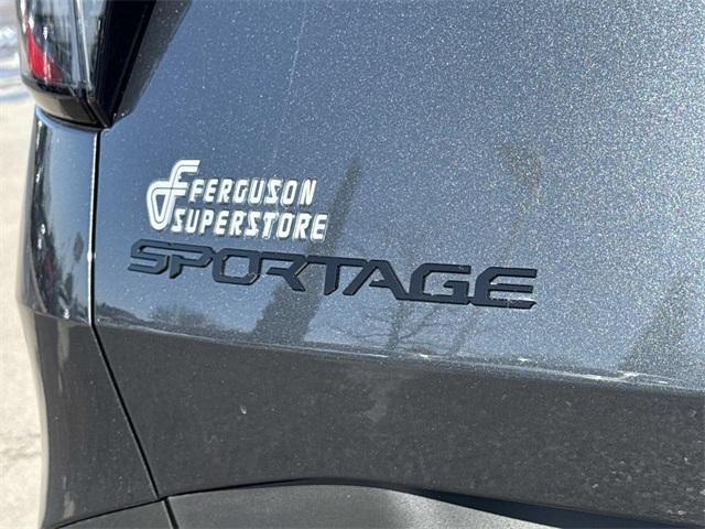 new 2026 Kia Sportage Plug-In Hybrid car, priced at $39,270