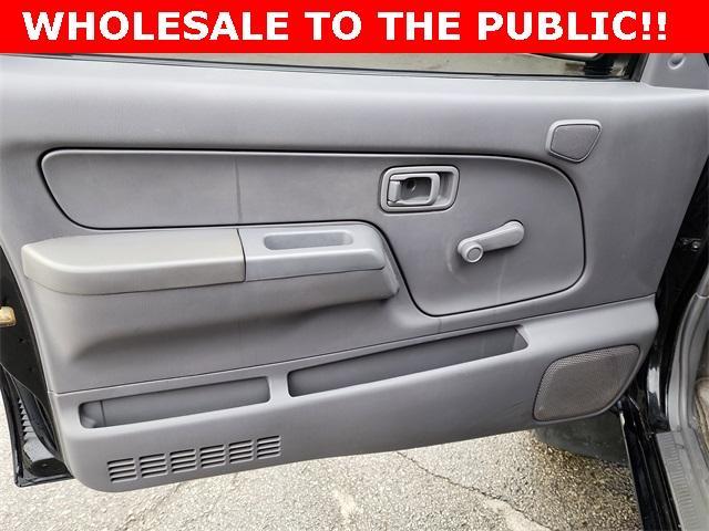 used 2000 Nissan Xterra car, priced at $4,000