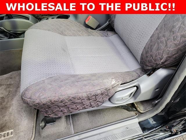 used 2000 Nissan Xterra car, priced at $4,000