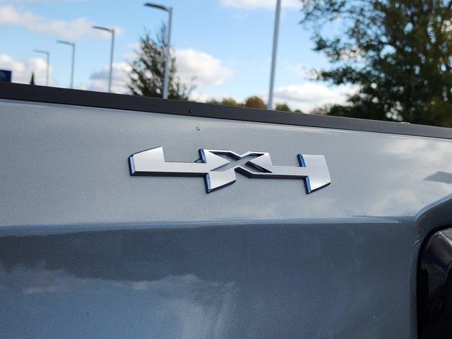 new 2026 GMC Sierra 1500 car, priced at $47,335