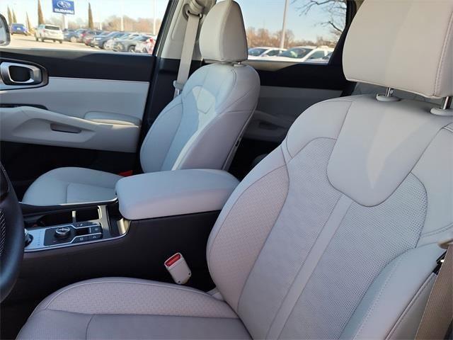 new 2026 Kia Sorento Hybrid car, priced at $35,037