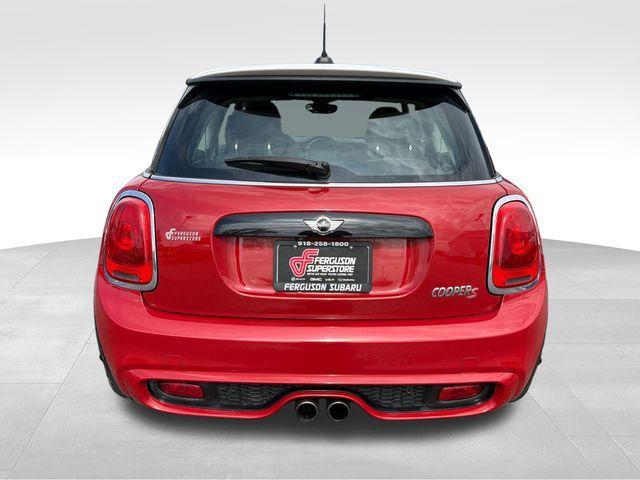 used 2016 MINI Hardtop car, priced at $8,000