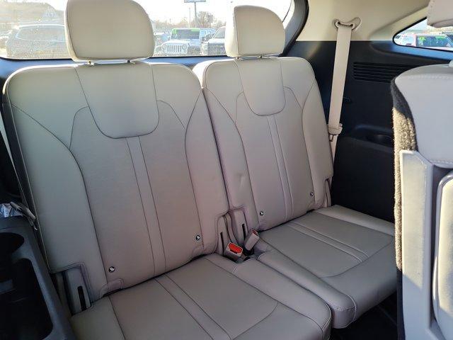 new 2026 Kia Sorento car, priced at $35,117