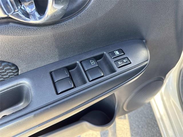 used 2014 Nissan Versa Note car, priced at $7,500