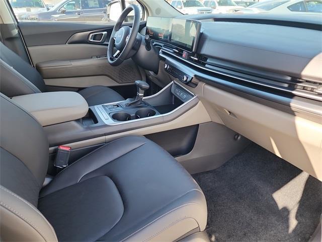 new 2026 Kia Carnival car, priced at $36,931