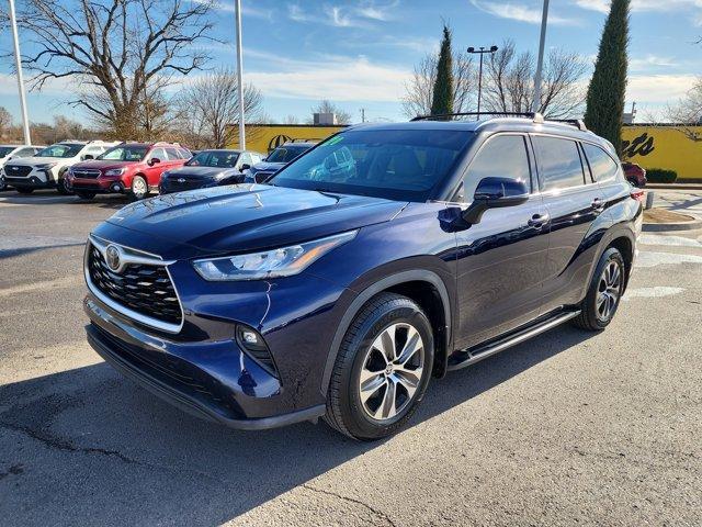 used 2020 Toyota Highlander car, priced at $25,500