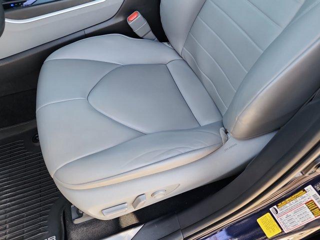 used 2020 Toyota Highlander car, priced at $25,500