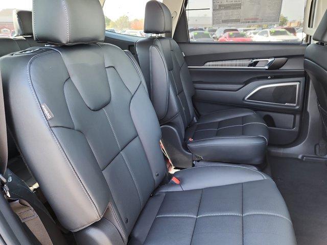new 2025 Kia Telluride car, priced at $40,179