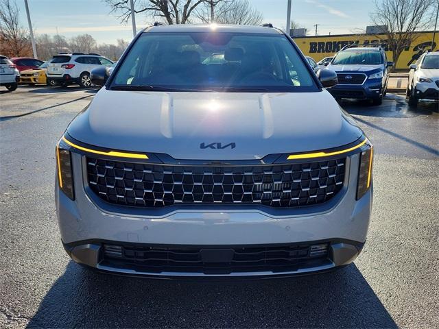 new 2026 Kia Carnival Hybrid car, priced at $52,377