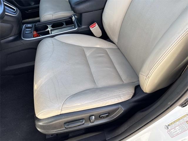 used 2016 Honda CR-V car, priced at $10,000